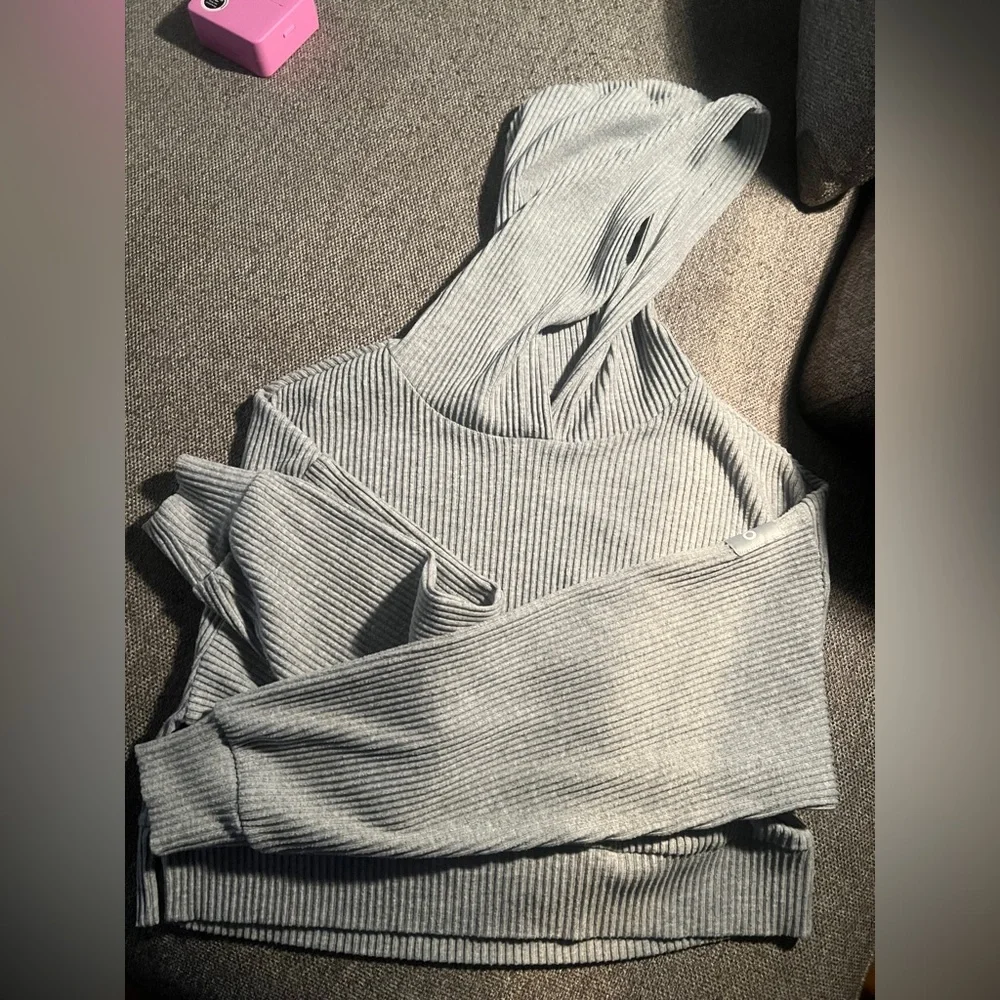 Alo Gray Muse Hoodie and Joggers Set - size xs - like new - Picture 6 of 8